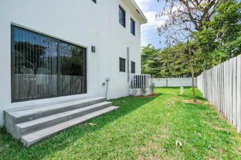 New Townhome Near Wilton/Las Olas/Beach Fort Lauderdale Buitenkant foto